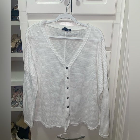 URBAN OUTFITTERS light sweater - size MEDIUM - Picture 1 of 2